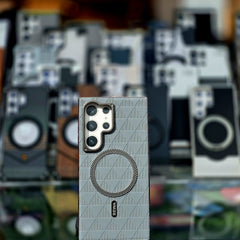 Magnetic Triangle Pattern Leather Case