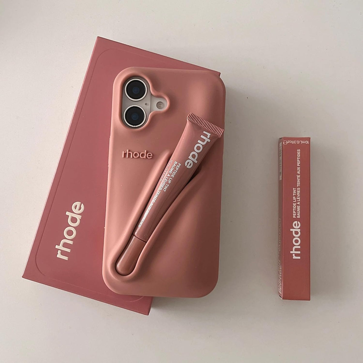 Rhode Rubber Case With Lip Stick