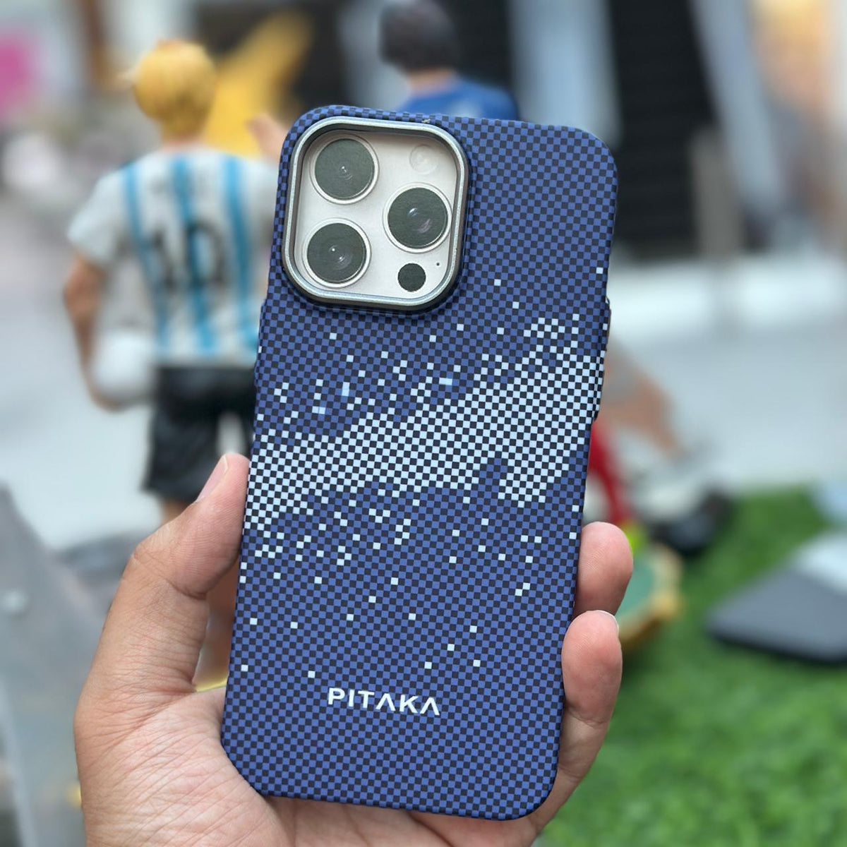 Pitaka Magsafe Slim Case Colorful Lines