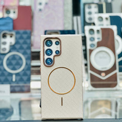 Elegant Geometric MagSafe Case