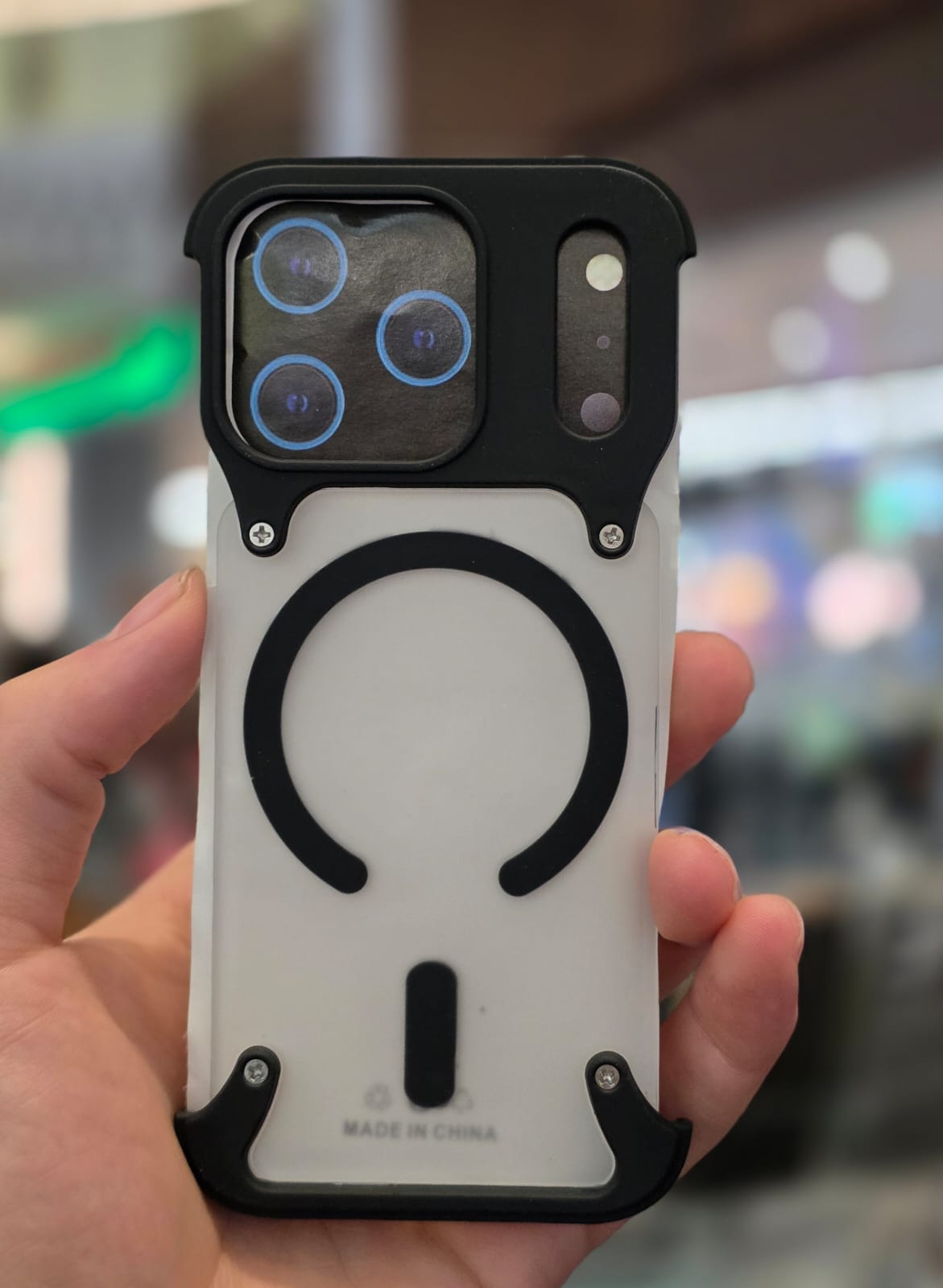 Luxury Mechanical plastic Alloy Magnetic Bumper Case